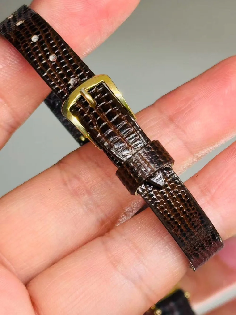 Vintage Elgin Women’s Quartz Watch Gold Tone Rectangular New Battery Runs